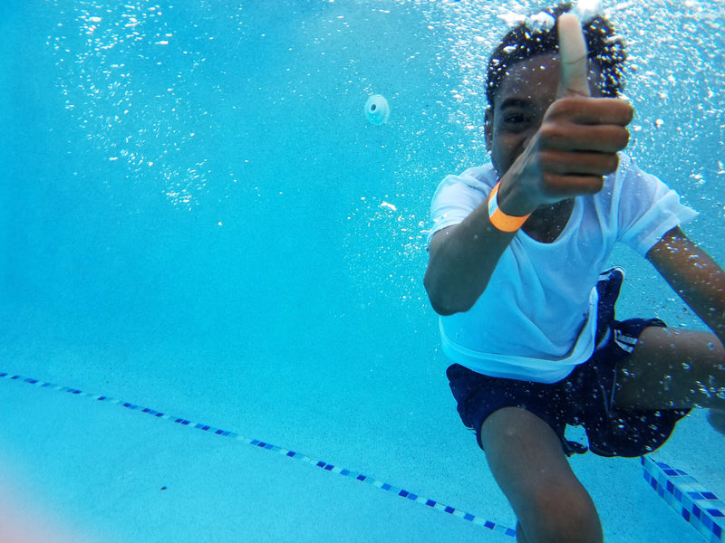 3 Reasons Why You Should Get Your Kids Swimming Young